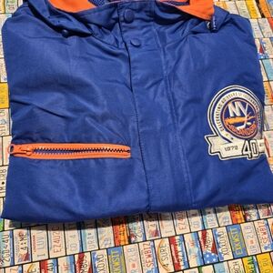 Reebok Mens Medium NEW YORK ISLANDERS Hoodie. NWOT